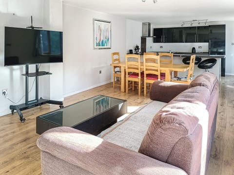 Open plan living space | Spring Vale Bungalow, Colchester