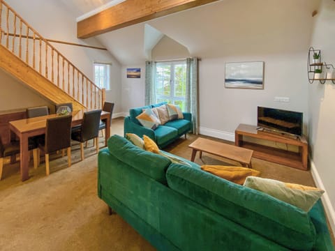 Living area | Broad Street Gardens 8 - Broad Street Gardens Apartments, All Orkney Islands