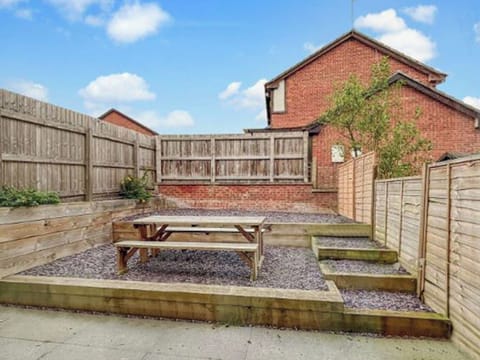 Sitting-out-area | Amaya Three, Grantham