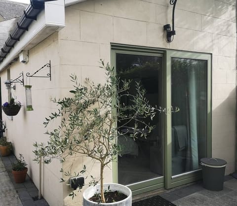 7b357bf3-4d9d-448b-897b-3436d8c8b159