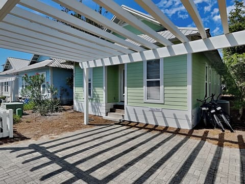 Welcome to Glory Days