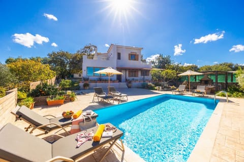 Beautiful villa with private pool and terrace