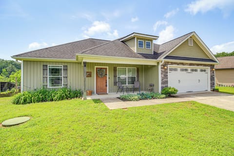 Chickamauga Vacation Rental | 3BR | 2BA | Step-Free Access | 1,074 Sq Ft