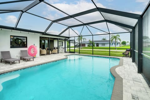 Cape Coral Vacation Rental | 2BR | 2BA | 1,156 Sq Ft | Step-Free Entry