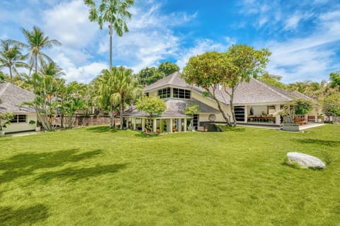 Huge space for outdoor activities in the garden by the pool