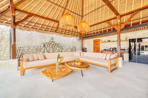 Open-air comfort meets organic design—crafted for slow mornings, warm gatherings, and timeless ease