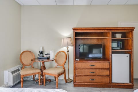 Hotel-Style Cooking | Drip Coffee Maker | Mini Fridge | Microwave