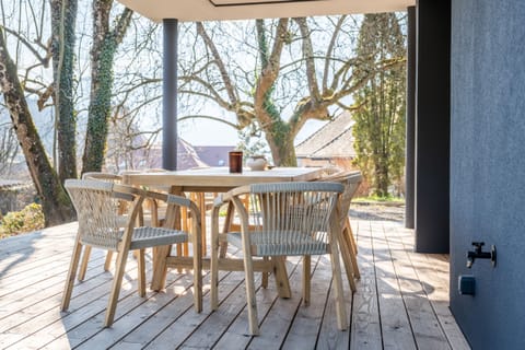 Perfect for family gathering on the Villa's terrace