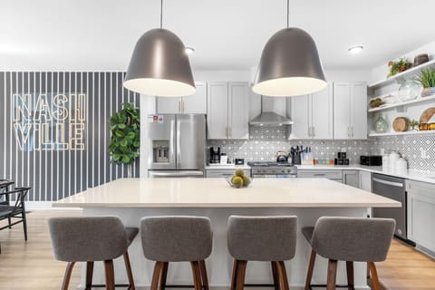 Modern and sleek kitchen.