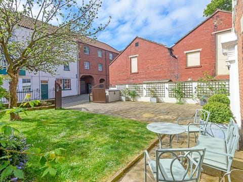 House, Cottage, Freezing, Village, Mountain Village, Resort, Snow, Winter, Alps