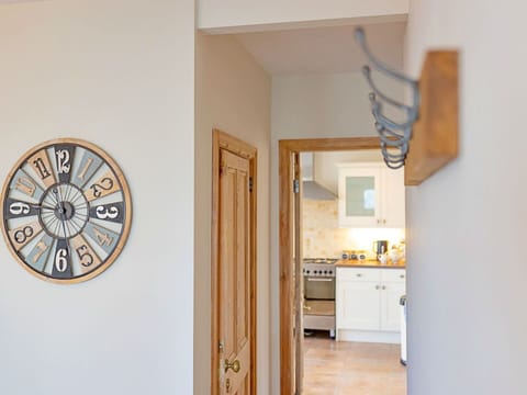 House, Cottage, Freezing, Village, Mountain Village, Resort, Snow, Winter, Alps