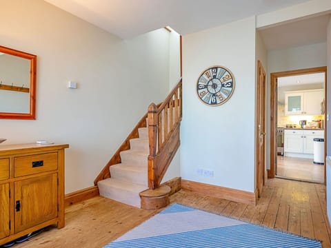 House, Cottage, Freezing, Village, Mountain Village, Resort, Snow, Winter, Alps