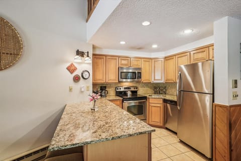 Kitchen - Pine Ridge 11E - Breckenridge Vacation Rental