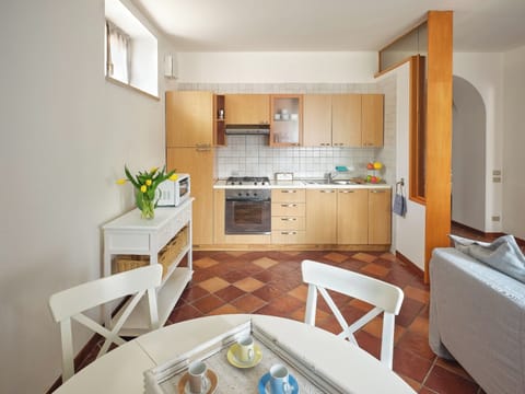 PHOTO-2022-04-15-14-04-37 2