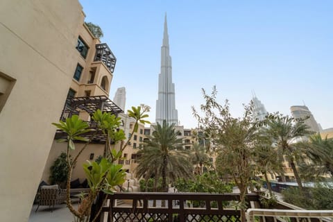 Breathtaking View: Relish stunning sights of the Burj Khalifa from your private balcony !