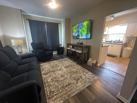 Spacious living room w/ 65" TV! FREE YouTube TV plus access to your own apps!