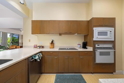 Dishwasher for guest use