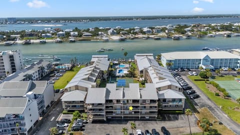 Ole River Complex looking back at the intercoastal