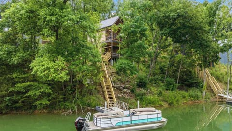 Private dock (boat not included)