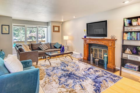 Maple Valley Vacation Rental | 4BR | 2.5BA | 2,300 Sq Ft | Stairs Required