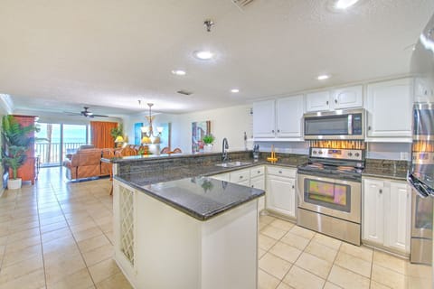 JC Resorts Redington Shores Sea Oats 106 Kitchen 1