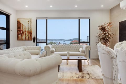 You can sit in the lounge and enjoy the wonderful view over the houses.