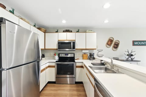 Indoors, Sink, Sink Faucet, Kitchen, Appliance