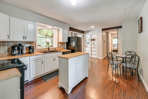 Kitchen | Cooking Basics | Coffee Maker | 1st Floor