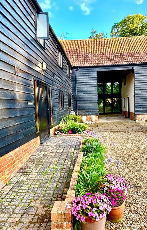 Entrance to the Swallows Restvia the atrium