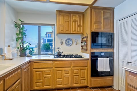 Gas range, oven, microwave and more