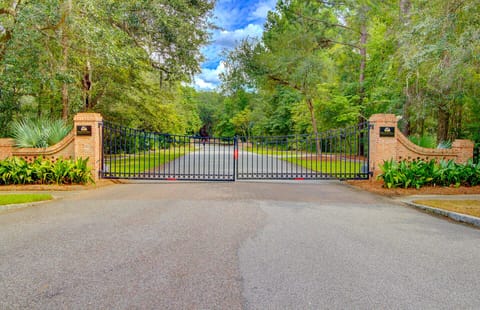 Front Gate To Beresford Hall


