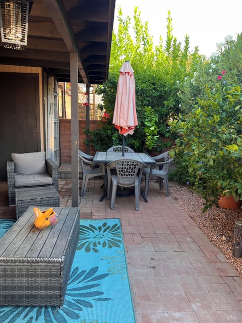 Backyard dining area and Meyer lemon and Texas ruby red grapefruit