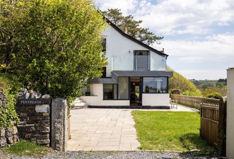 Pentreath, Crackington Haven: a spacious and stylish five-bedroom retreat sleeping up to 10 guests