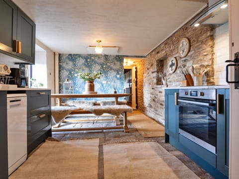 Furniture, Interior Design, Flooring, Wall, Floor, Wood, Ceiling, Lighting, Chair, Wood Flooring