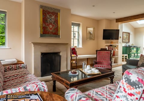 Furniture, Interior Design, Couch, Flooring, Wall, Floor, Living Room, Wood, Room, Ceiling