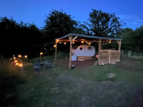 a6b75c8d-2225-4806-bd3d-494993d0c0c5