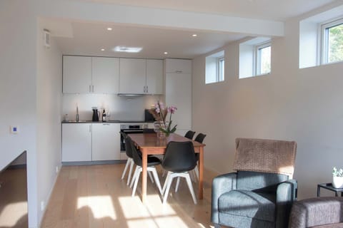 Inviting lounge with sofa and table