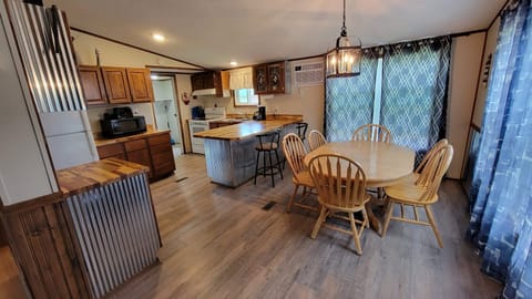 143642a9-973e-4dab-bf67-e3d21cfca068