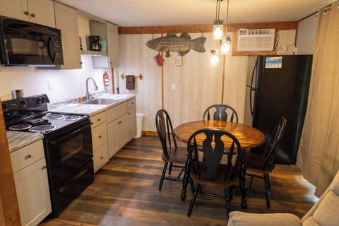 86aa010d-9fa5-4663-ab51-0e114d818584