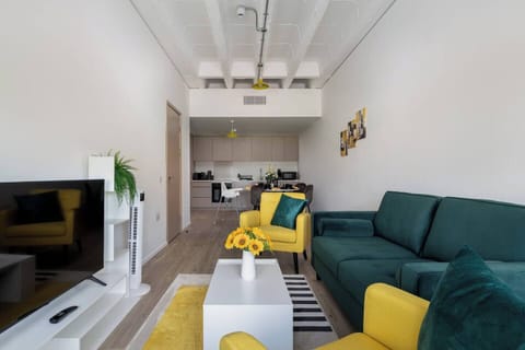 365bdb30-c3da-4dd3-9cc4-8926442d805b