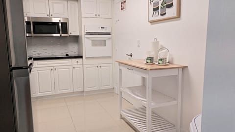 Kitchen fully equiped