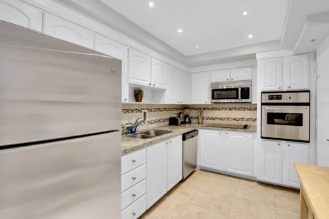 Kitchen fully equiped