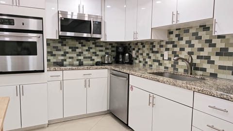 Kitchen fully equiped