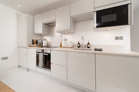 Enhance your getaway with a modern kitchen designed for effortless cooking, so you can enjoy delicious meals without the hassle.