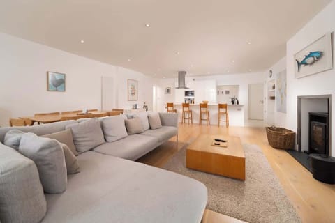 This large living area is the perfect place to kick back with family and enjoy the company.