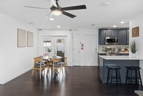 Casual and Formal Dining Options