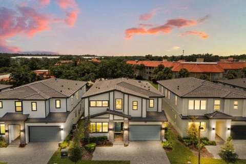 5863HighSeasDrive(1)