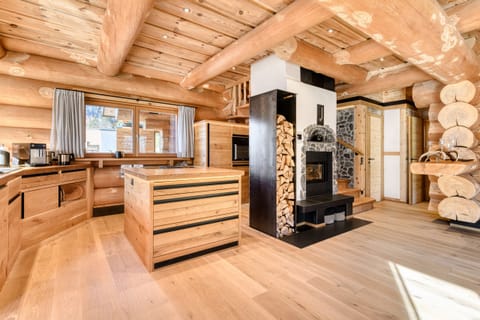 Chalet Bomhüsle in Dalaas in the Klostertal valley with kitchen.