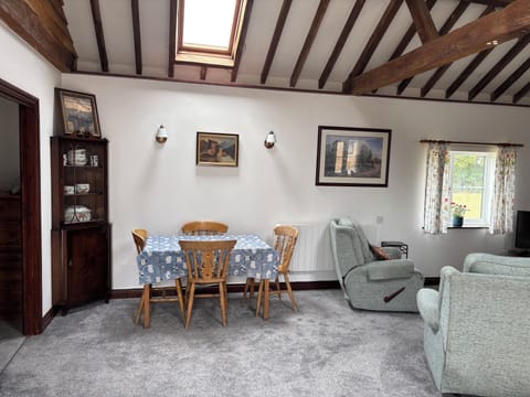 Image picker 032060B4 B637 434A A501 04C9463A10A7 72850 00001C3A71378388