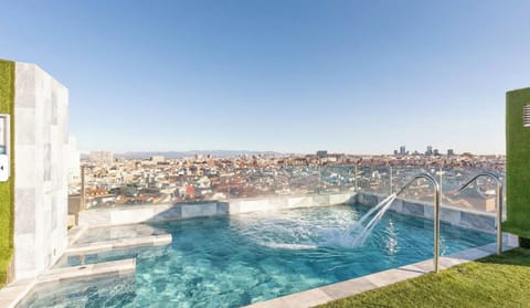 Rooftoop terrace with pool! 